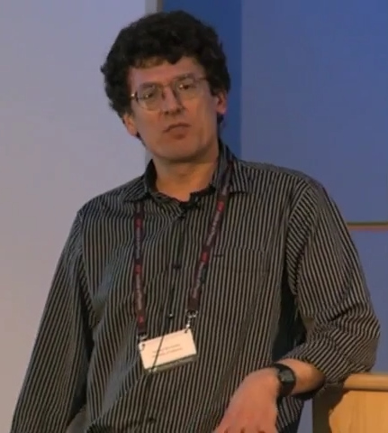 ملف:Michael Crommie, June 2011.jpg
