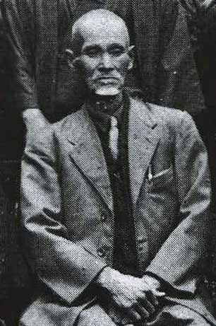 ملف:Yabu Kentsu.jpg