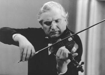 ملف:Tibor varga.jpg