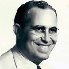Osvaldo Farres.jpg