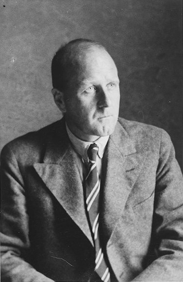 ملف:Bruno-Suviranta-1940s.jpg