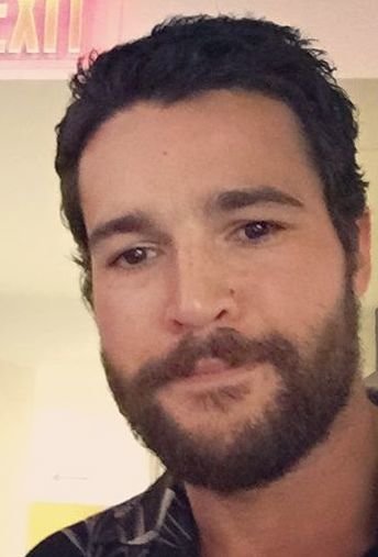 ملف:Christopher Abbott 2015 (2).jpg