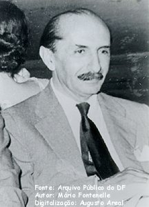 Lucio Costa.jpg