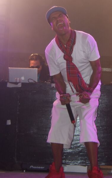 ملف:DynamiteMC.jpg