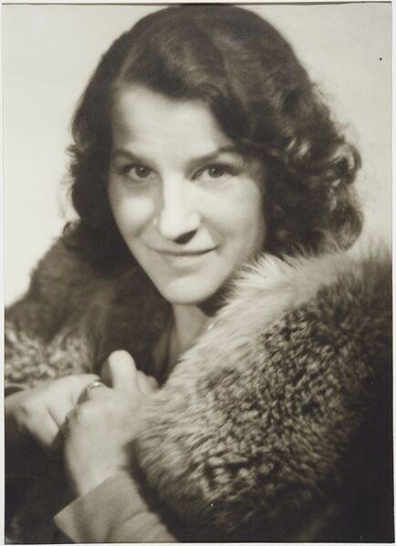 ملف:Piippa-Angervo-1940s.jpg