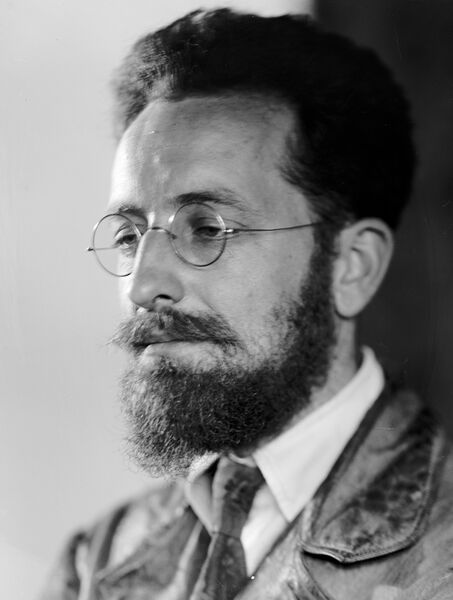 ملف:Charles Seeger.jpg