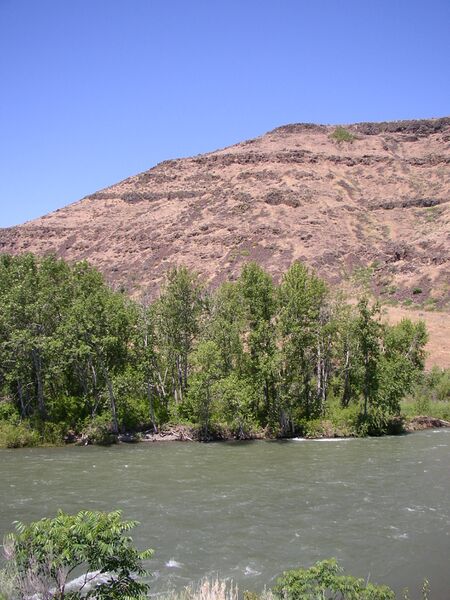 ملف:Naches-River-near-Yakima.jpg