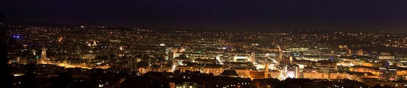 ملف:Stuttgart at night .jpg