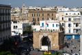 الباب ومحيطه