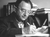 Erich Fromm writing.jpg