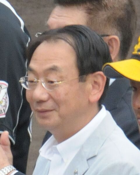 ملف:Hozumi motomu.jpg