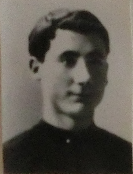 ملف:Raimondo Novich Rabionet, C.M.F.png