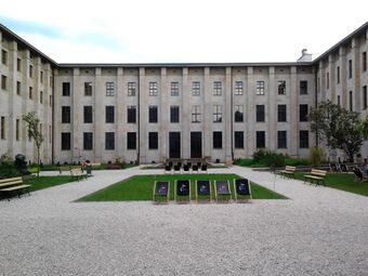 Facade NMW 04.jpg
