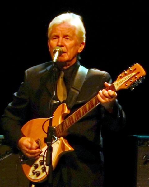ملف:John McNally 2015.jpg