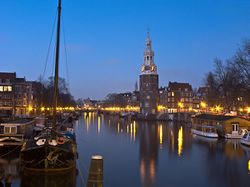 The Montelbaanstoren (1512) on the Oude Schans