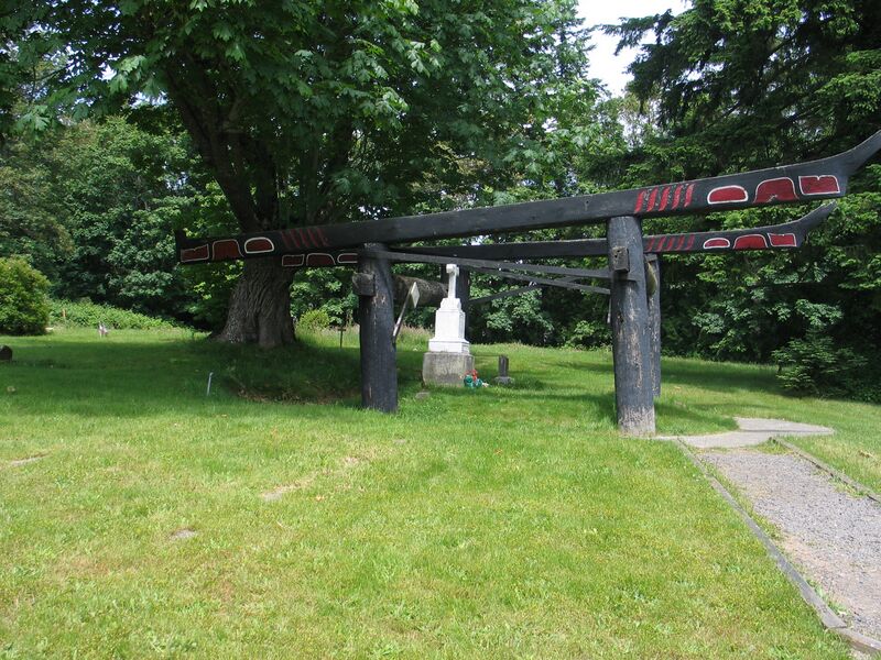 ملف:Chief Seattle gravesite.jpg