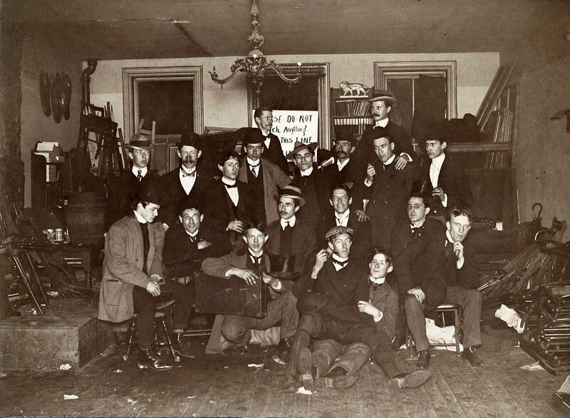 ملف:John French Sloan Studio.jpg