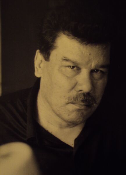 ملف:Timur Pulatov.JPG