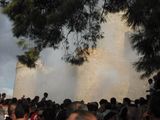 المعركة بعد وصول السفارة إلى قلعة الطلائع في بيينا، والهواء مشبع ببارود القربينات.