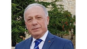 عموريس سليم.jpg