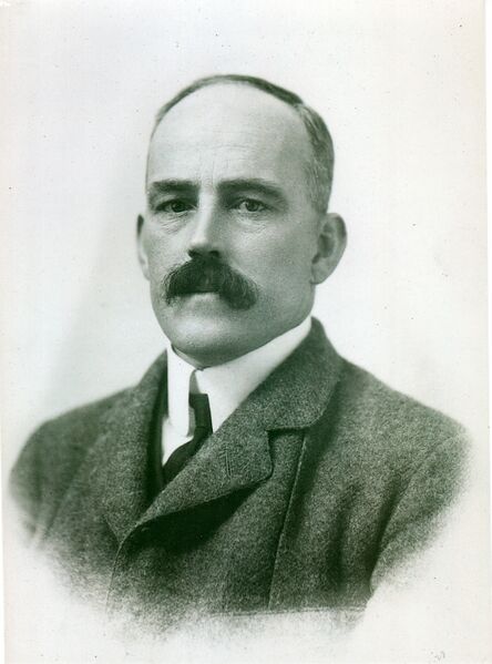 ملف:Charles Alexander Innes.jpg