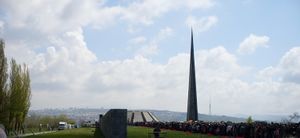 Tsitsernakaberd24.04.2009.JPG