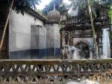 কাদিরবক্স মন্ডল মসজিদ নতুন ও পুরাতন ২.jpg