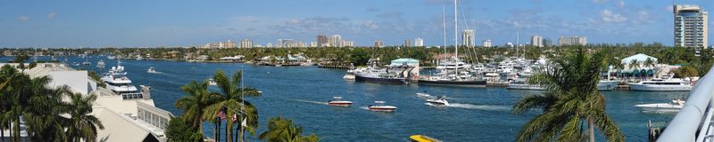 ملف:Fort Lauderdale-harbor.jpg