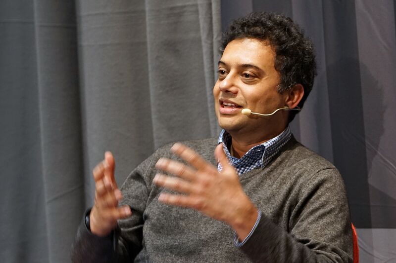 ملف:Neel Mukherjee.jpg