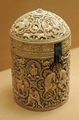 El Píxide del príncep al-Mughira, exposat al Museu del Louvre, París