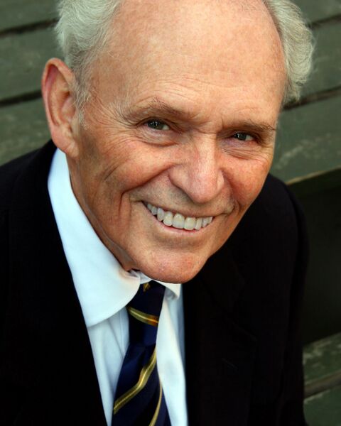 ملف:David Cryer.jpg