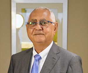 د.-أحمد-جزارين.jpg