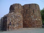 فيروز شاه قتلا remains next to the Feroz Shah Kotla Cricket Stadium.