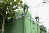 হাজী বাবা সালেহ মসজিদের পেছনের অংশ.jpg