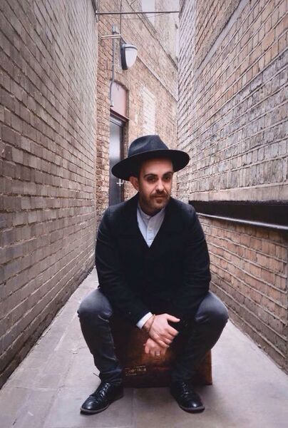 ملف:Whit bricklane.jpg