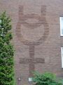 Stylized Mercury symbol