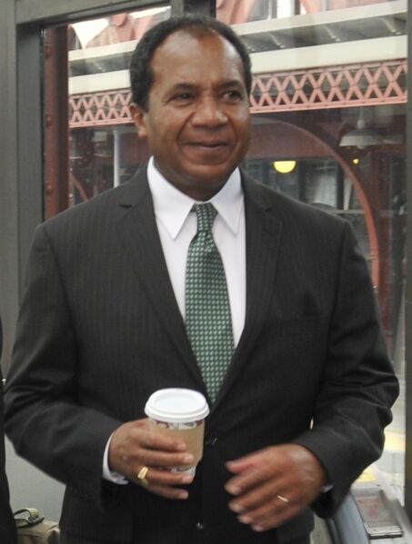 ملف:Dennis P. Williams 2014.jpg