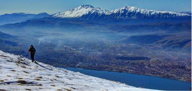 Lake Pamvotis and mt Tomaros from Mitsikeli.jpg