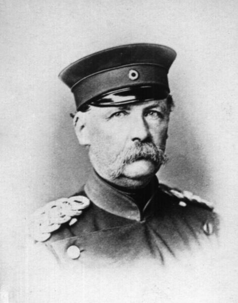 ملف:Julius von Hartmann.jpg