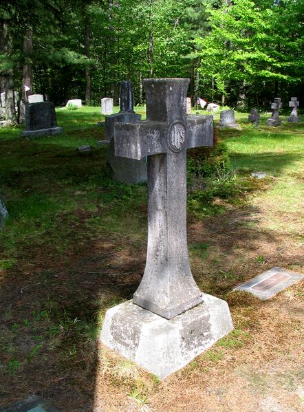 ملف:E L Trudeau gravestone.jpg