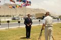 Anders Fogh Rasmussen في مطار كابل الدولي في 2009 م.