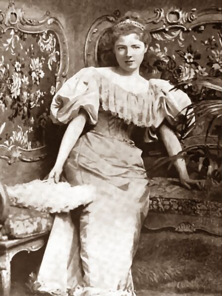 ملف:Lady Cunard 01.JPG