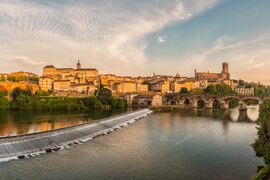 Albi au coucher du soleil.jpg