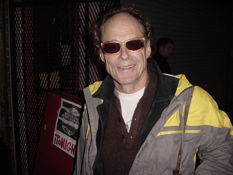 ملف:Alexander cockburn 2.jpg