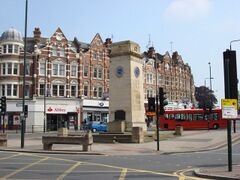 Golders Green clock tower in 2007.jpg