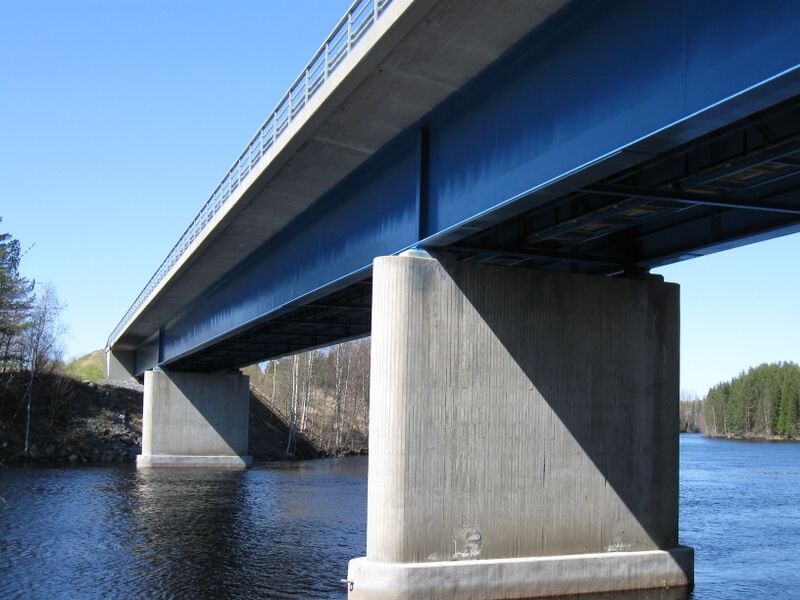 ملف:Ahmaskoski road bridge.JPG